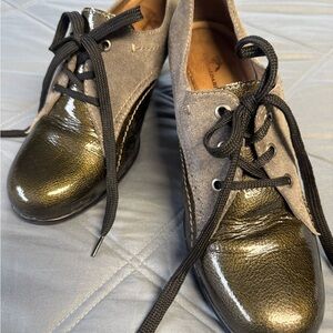 Dromedaris Leather Lace-Up Olive Green Oxford Shoes